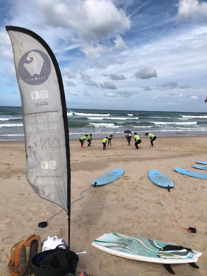 Хостел Getwet Surfcamp II Кошта-да-Капарика Экстерьер фото